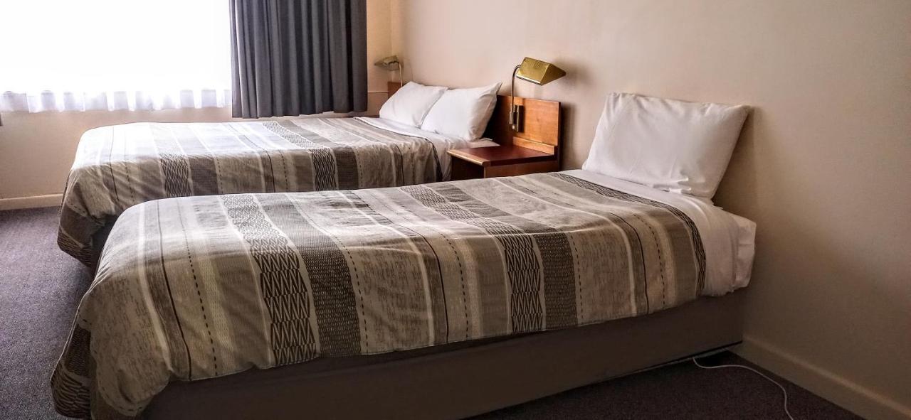 Redhill Cooma Motor Inn Extérieur photo