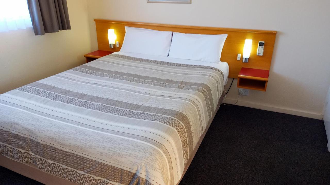 Redhill Cooma Motor Inn Extérieur photo