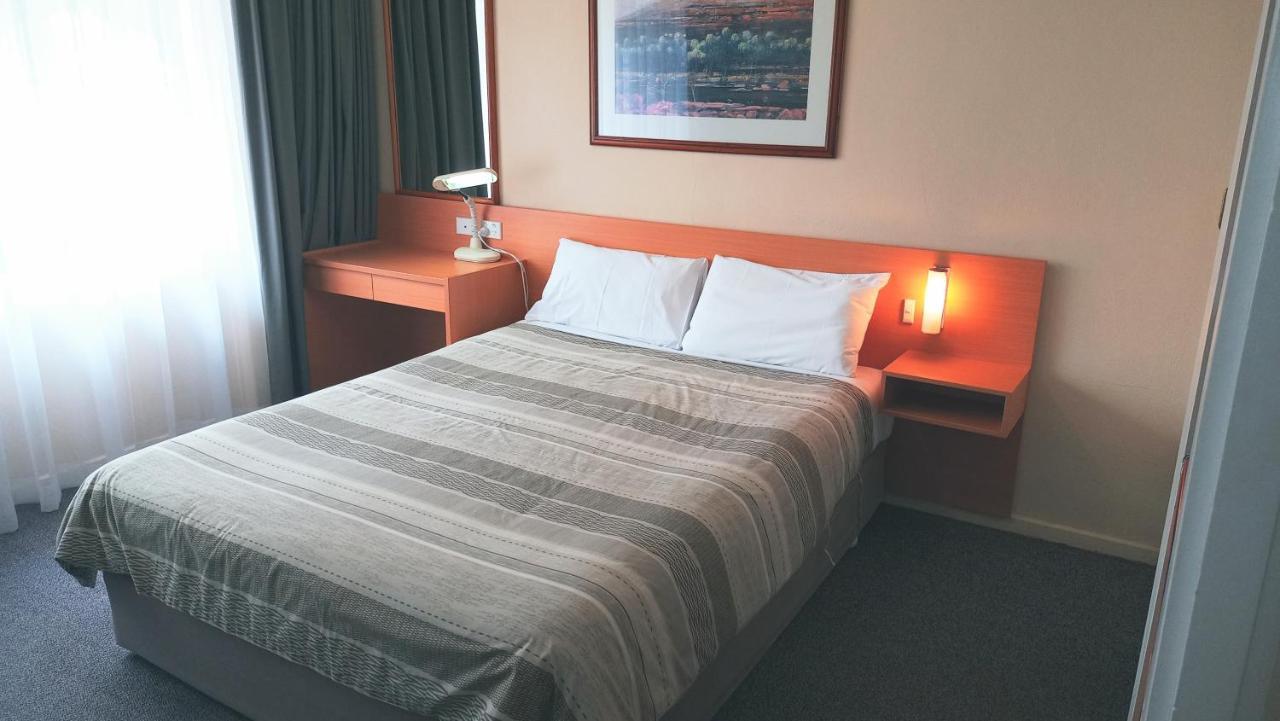Redhill Cooma Motor Inn Extérieur photo