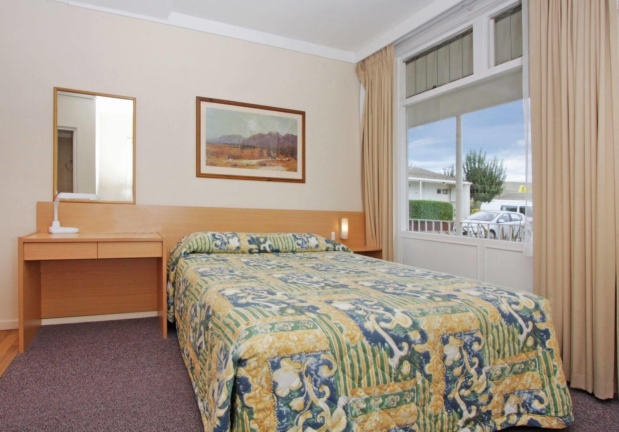 Redhill Cooma Motor Inn Extérieur photo