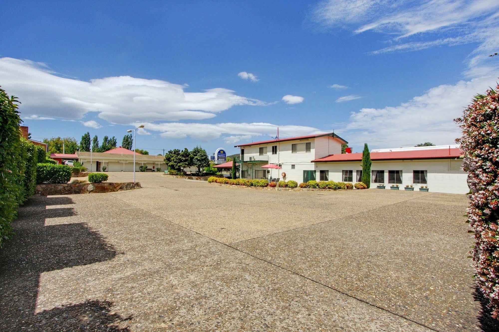 Redhill Cooma Motor Inn Extérieur photo